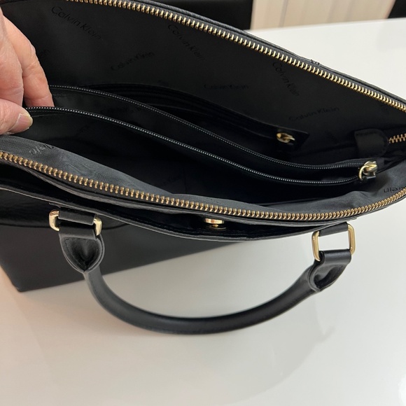 CALVIN KLEIN BAG - Picture 5 of 8